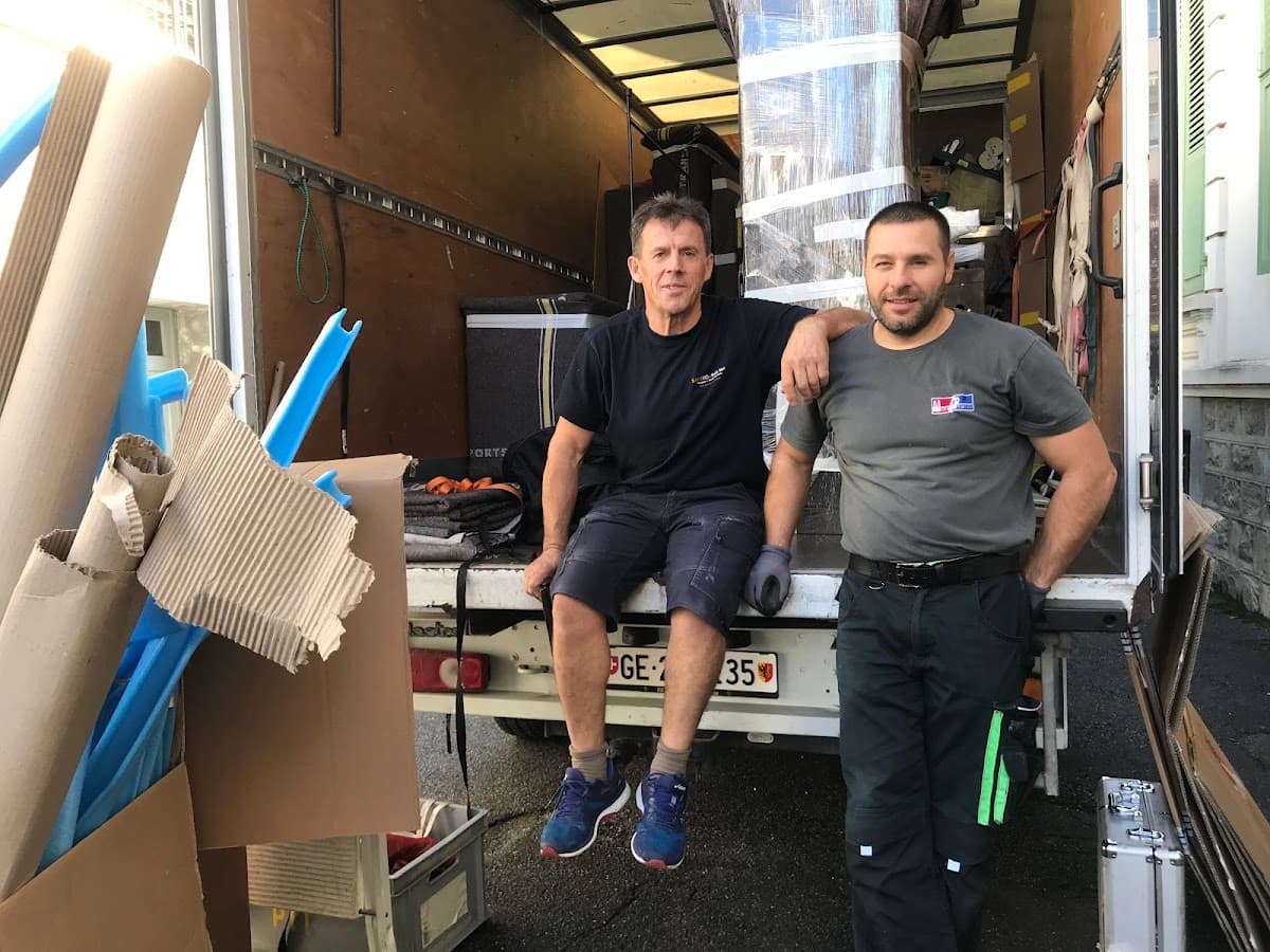 SAFEMOVING